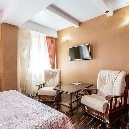 קמיאנסקה Hotel Premier מראה חיצוני תמונה