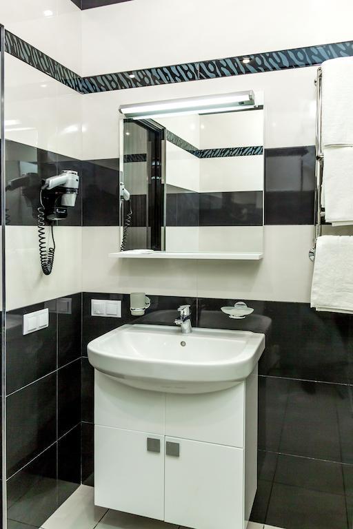 קמיאנסקה Hotel Premier מראה חיצוני תמונה